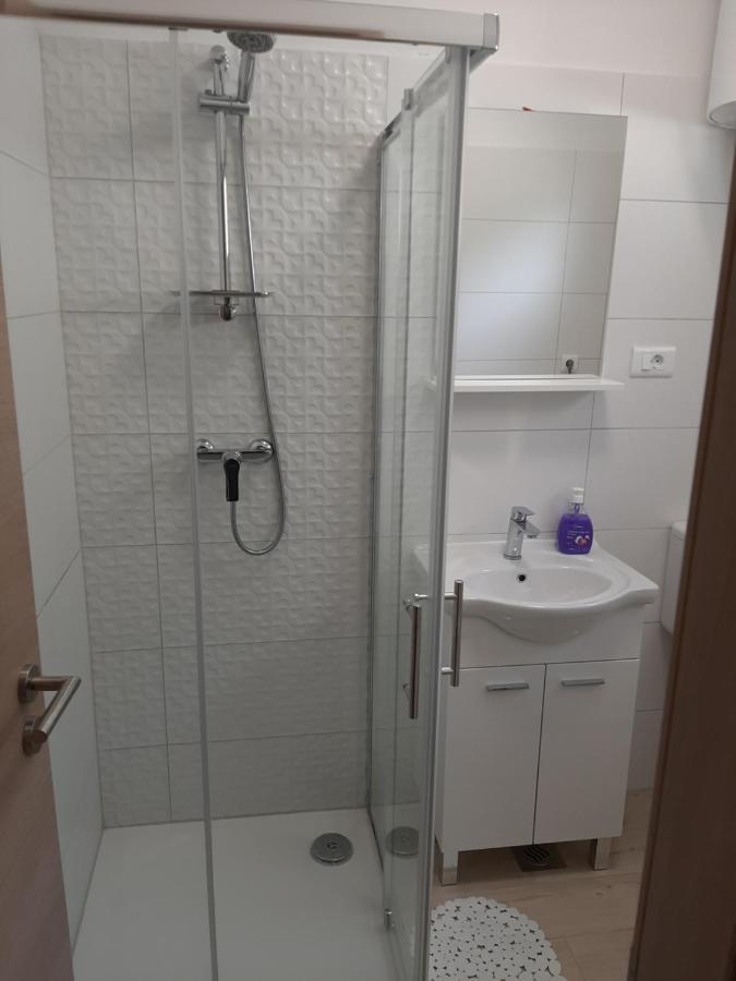 Apartman Maslina بيساك المظهر الخارجي الصورة